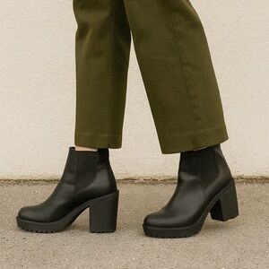 Rue 21 Berry Vegan Leather Chunky Boots Sz 8